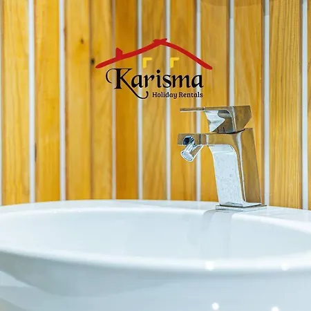 Casa Varandas D'agua By Karisma Hr